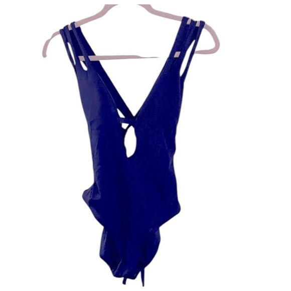 ✨Becca Deep V-Neck Teardrop One-Piece Starry Night Sz Large Swimsuit✨ - Picture 6 of 8